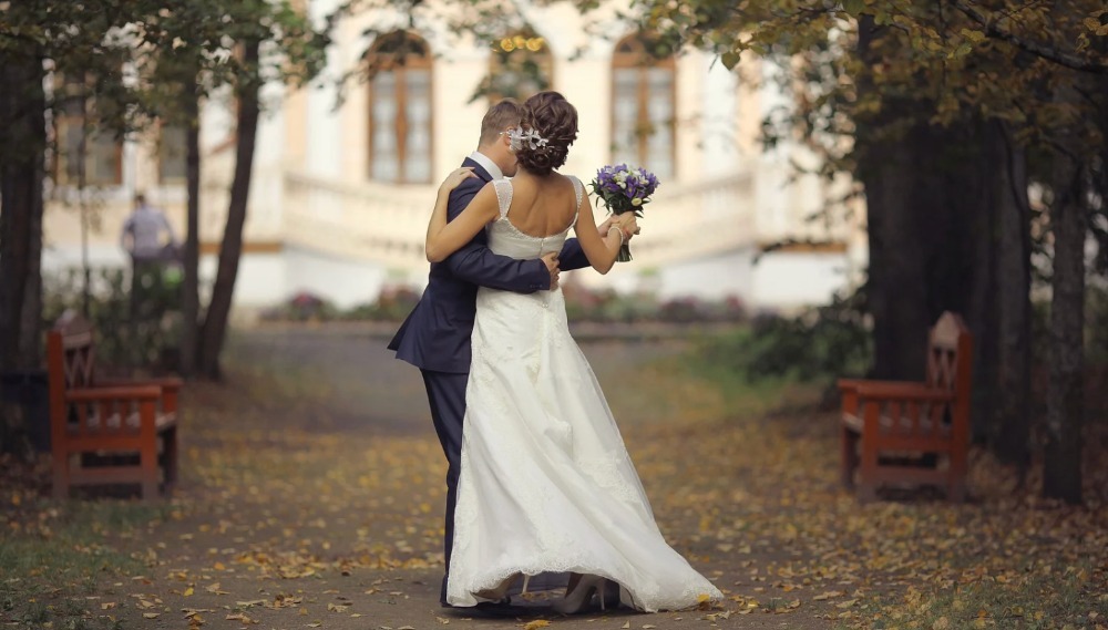 越南新娘歸化台灣籍流程：如何快速取得身份證？越南新娘協會專業指導